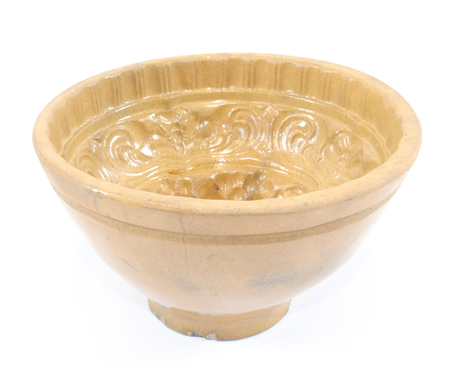 YELLOW WARE FOOD MOLD: GRAPE AND LEAF MOTIF - MARKED "L.W. OCREY. TRENTON ,NJ" SIZE: 4 1/2" X 7 3/4"