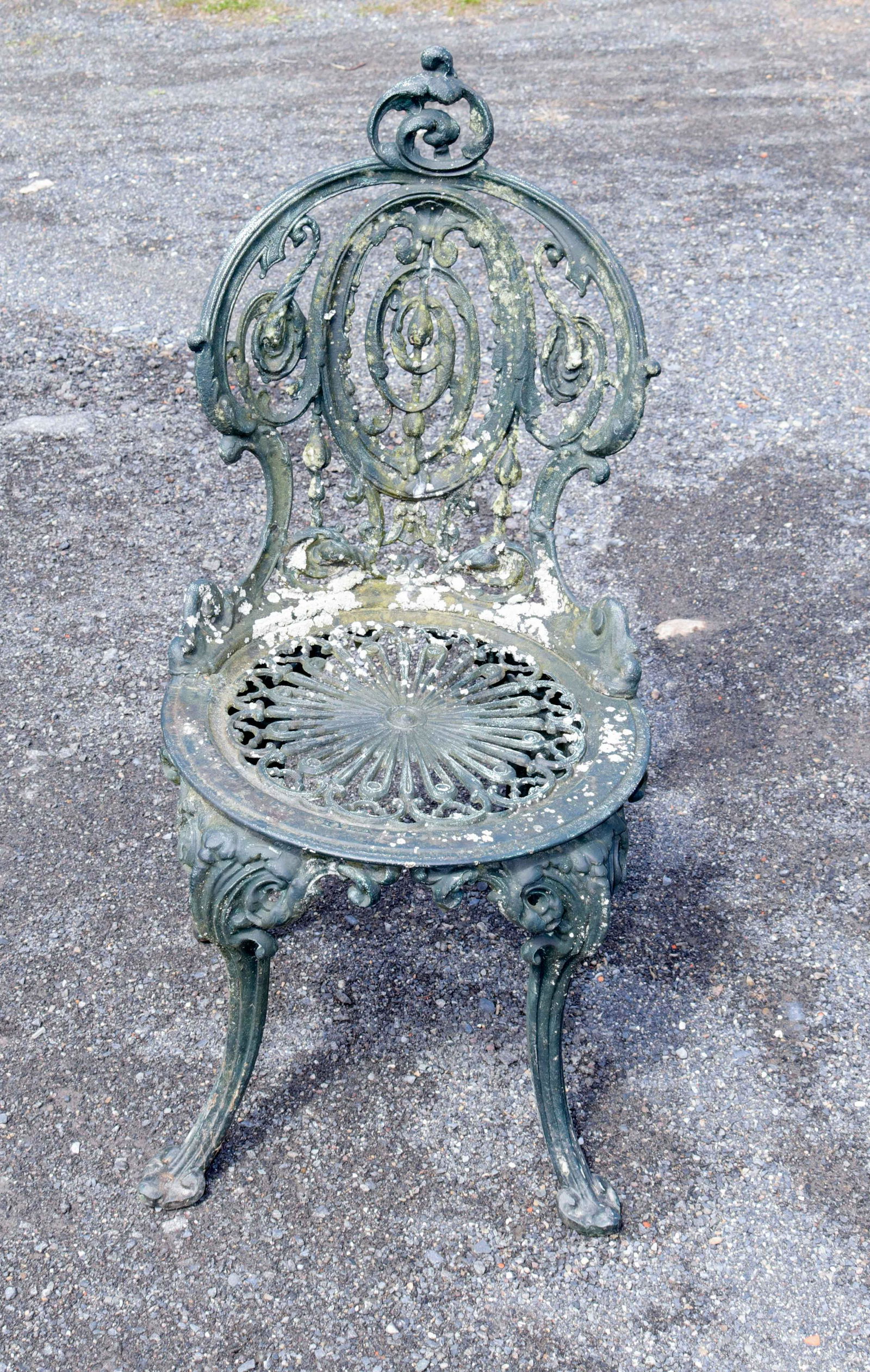 CAST IRON GARDEN CHAIR: ORNATE CAST IRON - MADE BY: ROBERT WOOD CO. PHILADELPHIA SIZE: 16" X 34" X 16"