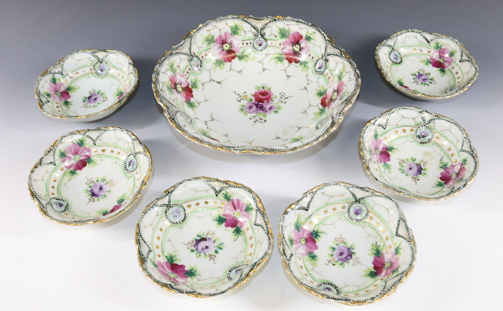 JAPANESE PORCELAIN BERRY SET (1 of 3)