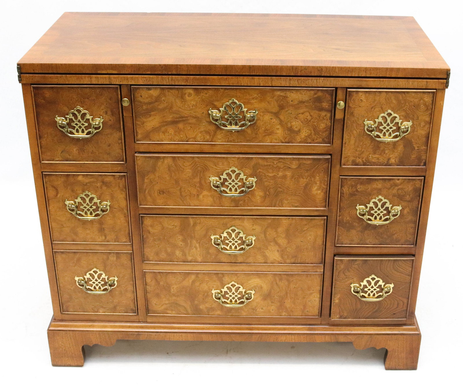 QUALITY BAKER CHEST OF DRAWERS (1 of 6)