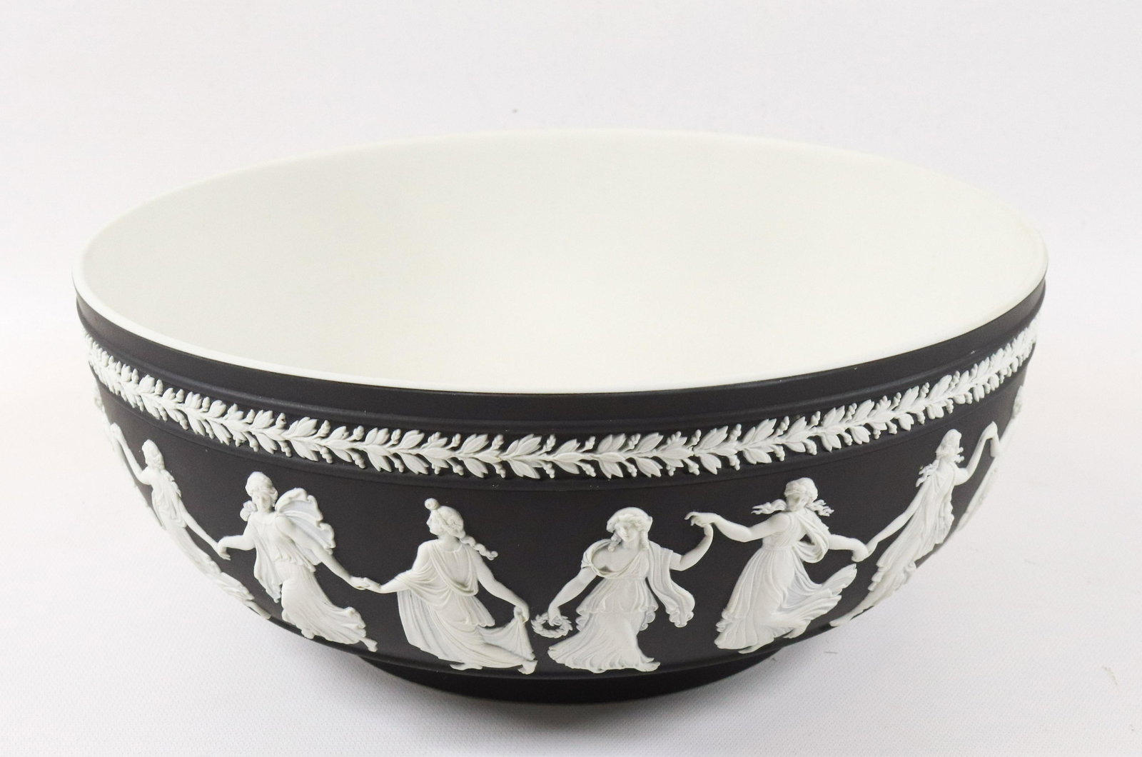 WEDGWOOD JASPERWARE BOWL (1 of 4)