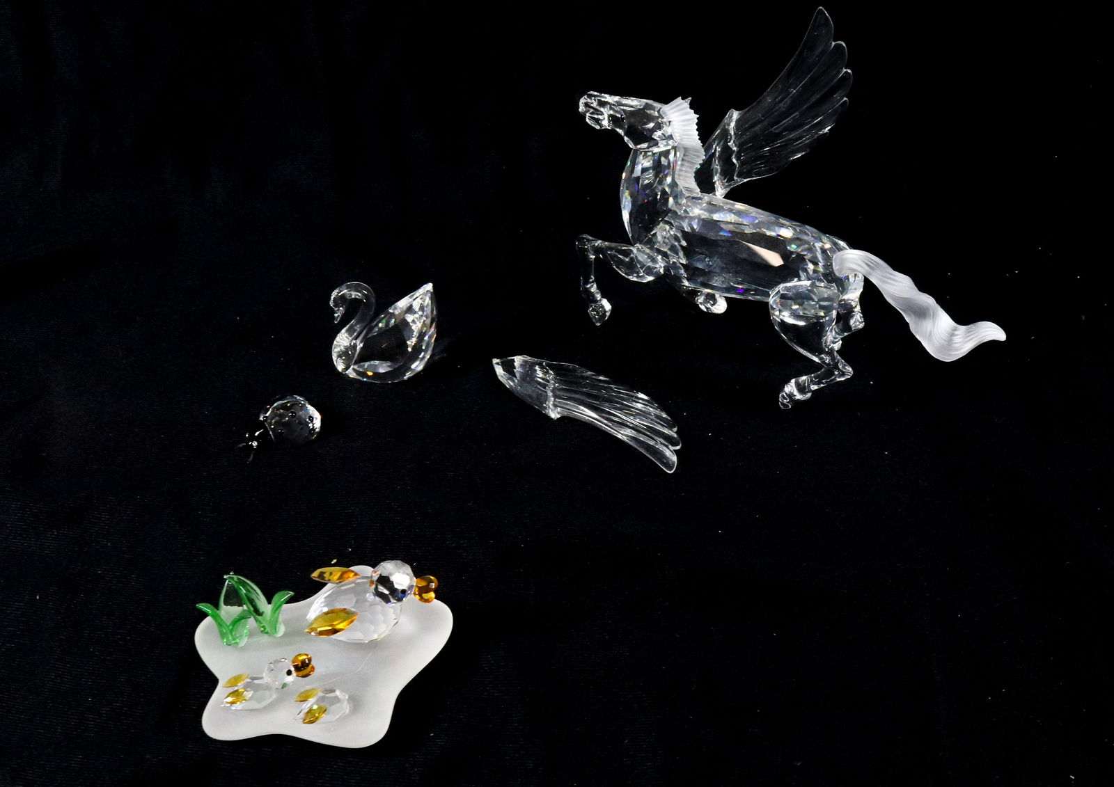 SWAROVSKI CRYSTAL LOT (1 of 5)