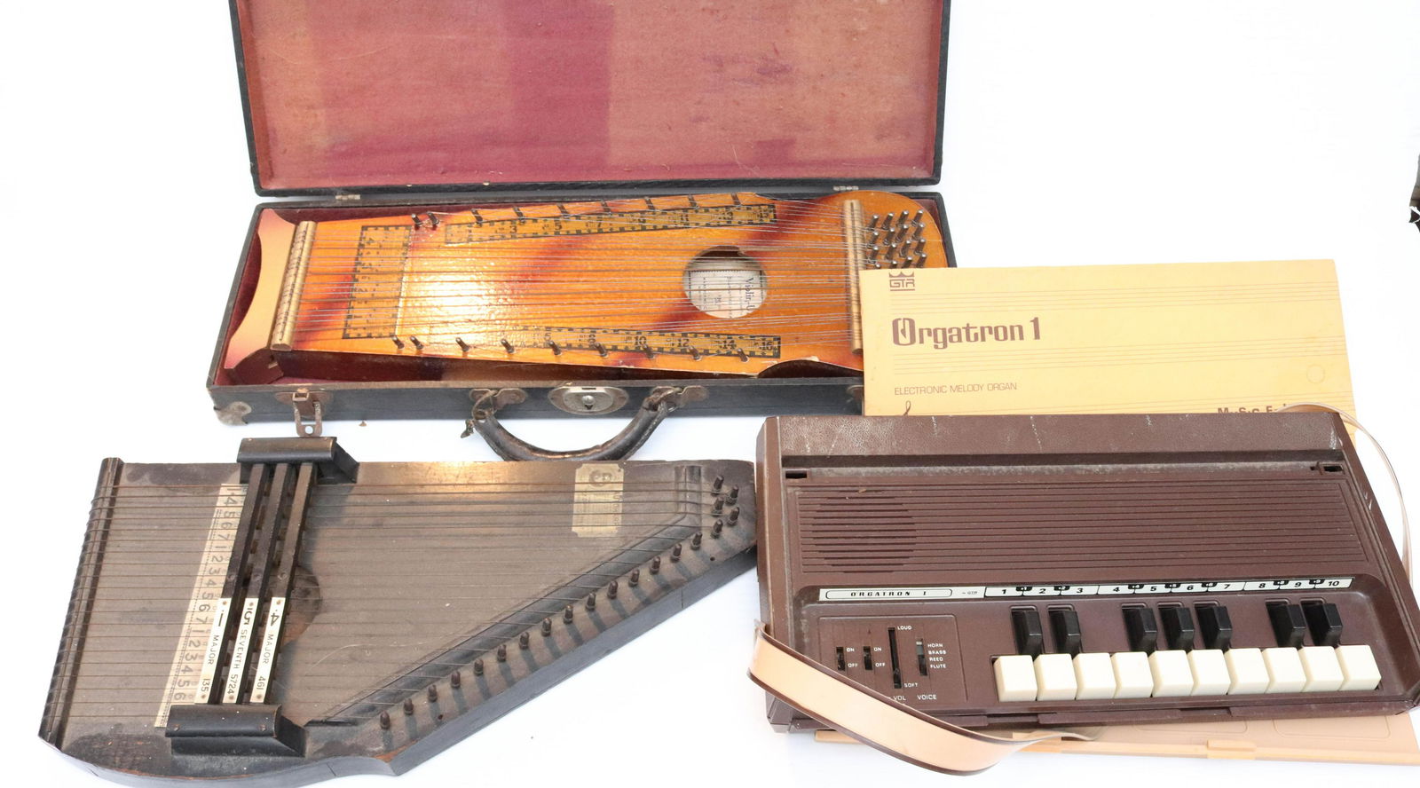 GROUP LOT OF MUSICAL INSTRUMENTS: (3) INCLUDING - VIOLIN/UKE BY; MARXOCHIME COLONY WITH BOW AND CASE, AUTOHARP BY; ZIMMERMANN CO, AND ORGATRON