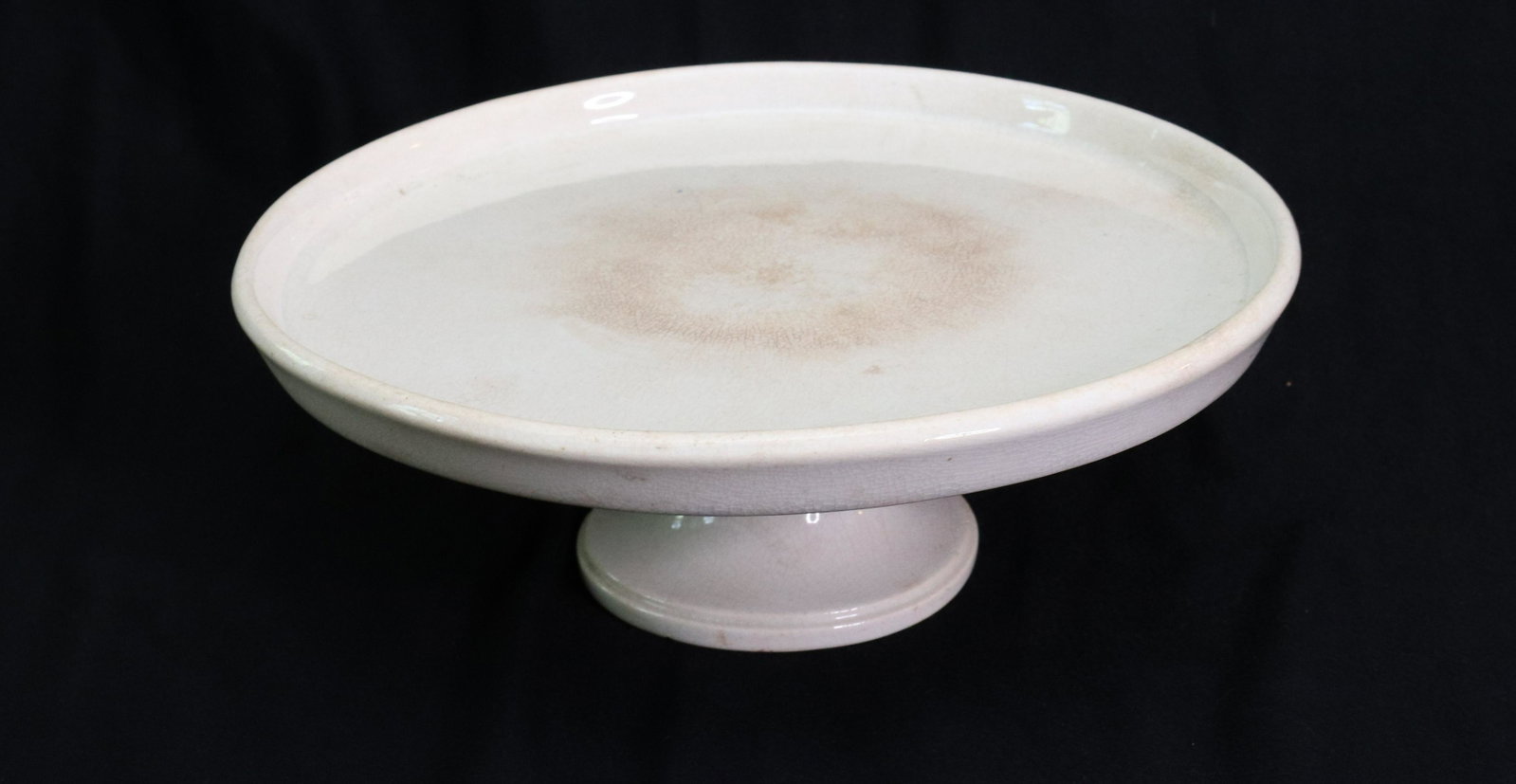 19TH CENTURY IRONSTONE CAKE STAND: WHITE IRONSTONE CAKE STAND