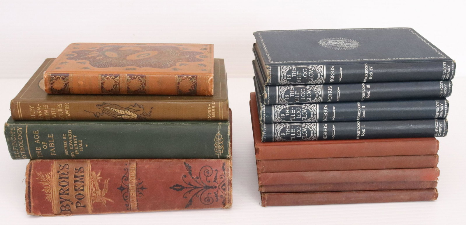 GROUP LOT OF ANTIQUE BOOKS: INCLUDING: THE AGE OF FABLE, 1908, THE POEMS AND DRAMAS OF LORD BYRON, RILEY FARM-RHYMES, 1901, HEROES AND HERO WORSHIP, (5) VOLUMES EVOLUTION OF EXPRESSION, 1905, AND (4) IN THE YULE-LOG GLOW, 1892 T