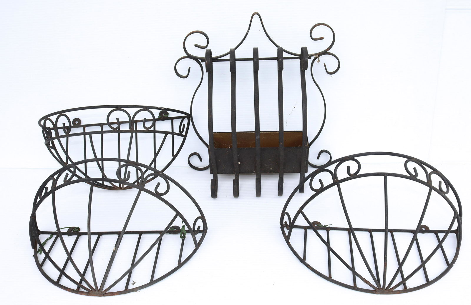 HANGING PLANT HOLDERS (1 of 2)