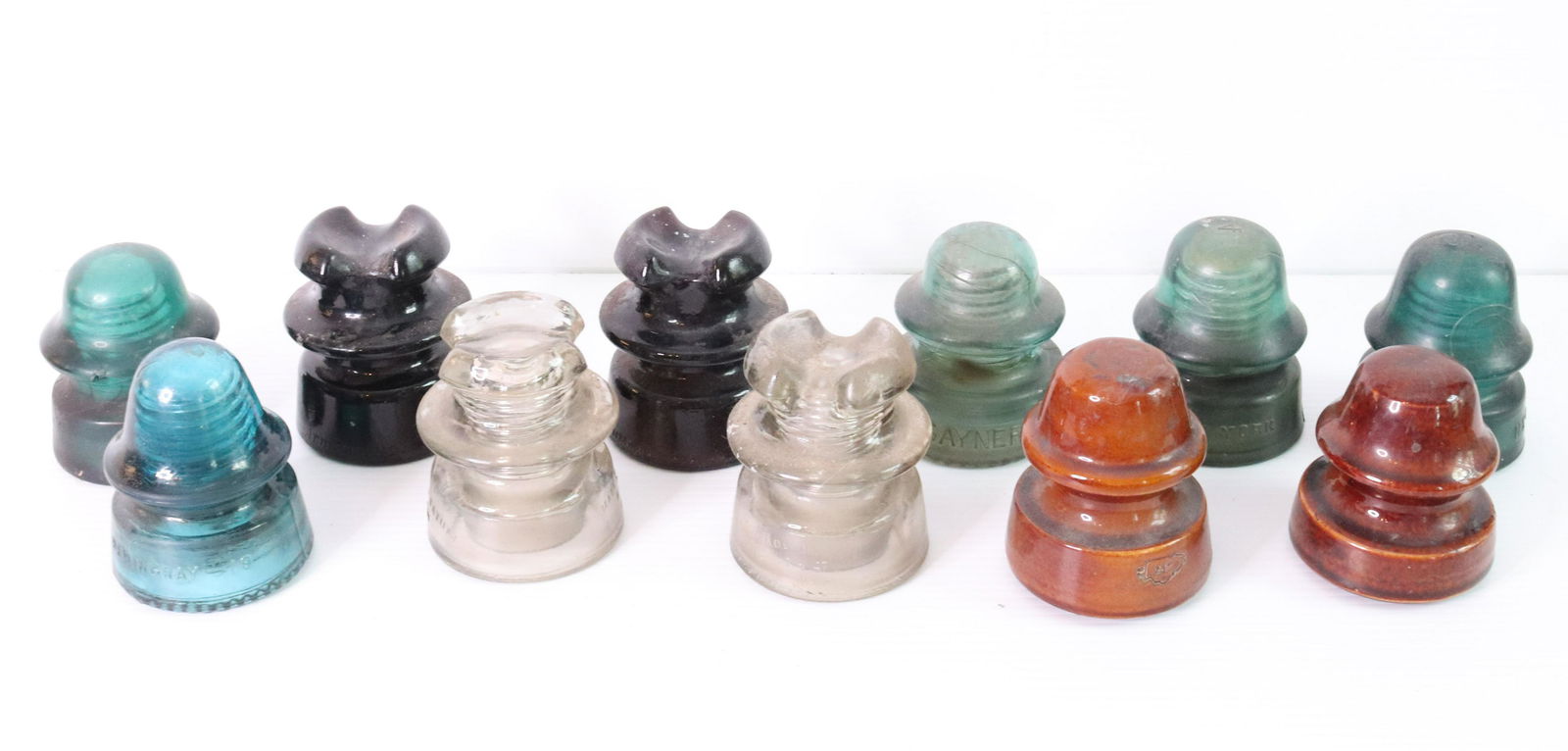 GROUP LOT OF GLASS INSULATORS (1 of 3)