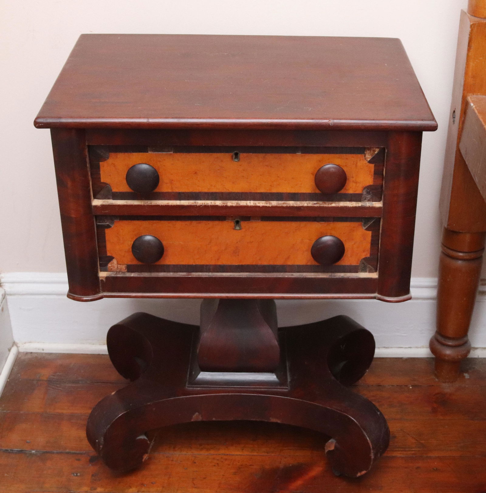 EMPIRE TWO DRAWER STAND (1 of 7)