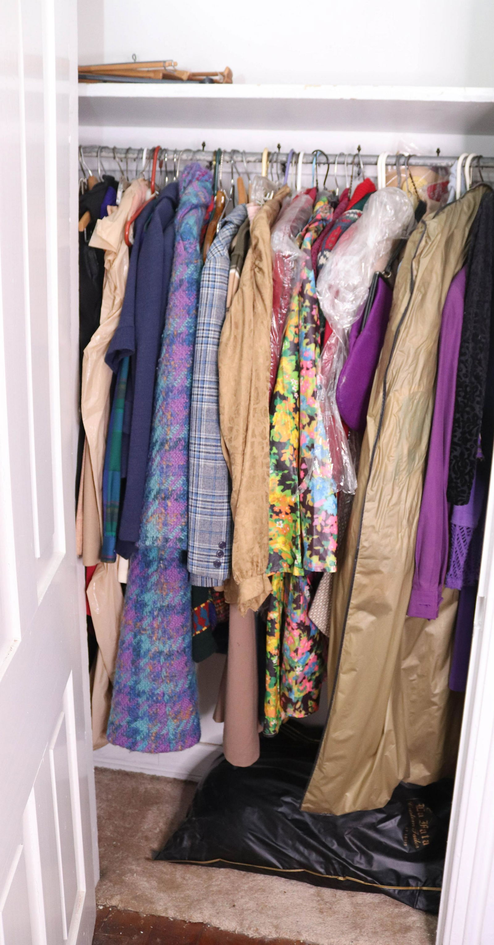 VINTAGE CLOTHING LOT (1 of 1)