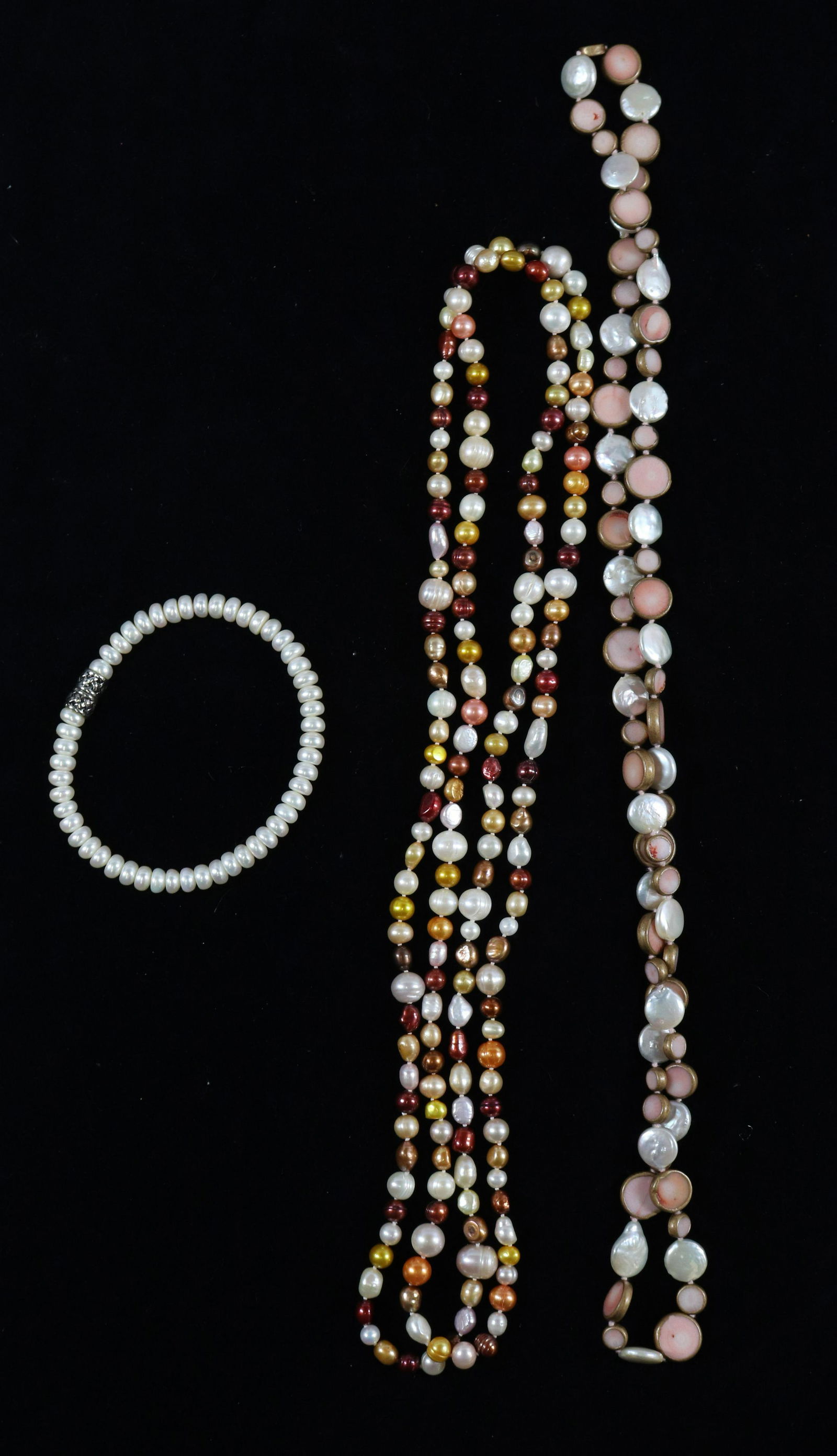 CONTEMPORARY JEWELRY GROUP (1 of 3)