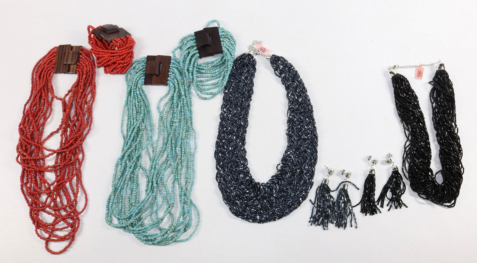 CONTEMPORARY COSTUME JEWELRY GROUP (1 of 1)