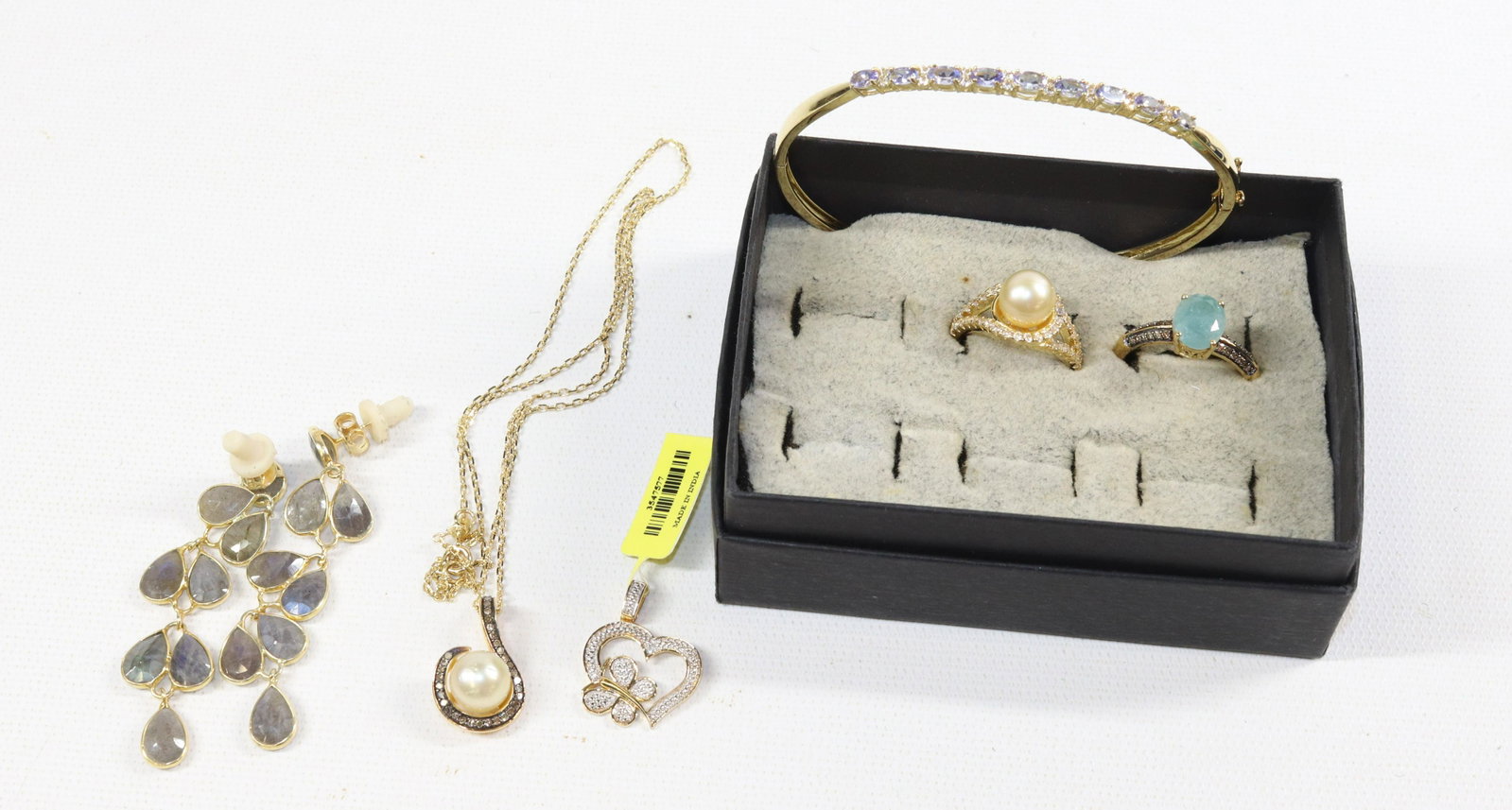 CONTEMPORARY STERLING SILVER JEWELRY LOT-WITH YELLOW: CHAIN, PENDANT, BRACELET, EARRINGS, 2 RINGS- TANZANITE, CULTURED PEARLS- 1.13 OZT SIZE: RINGS-8,10 CHAIN-19"