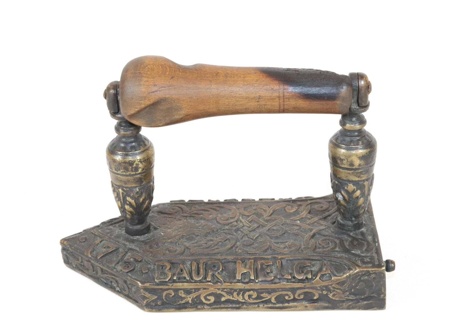 Early 18th Century European Slug Iron (1 of 4)