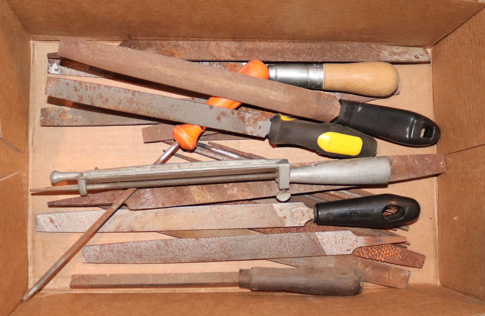 BOX LOTS OF TOOLS (1 of 1)