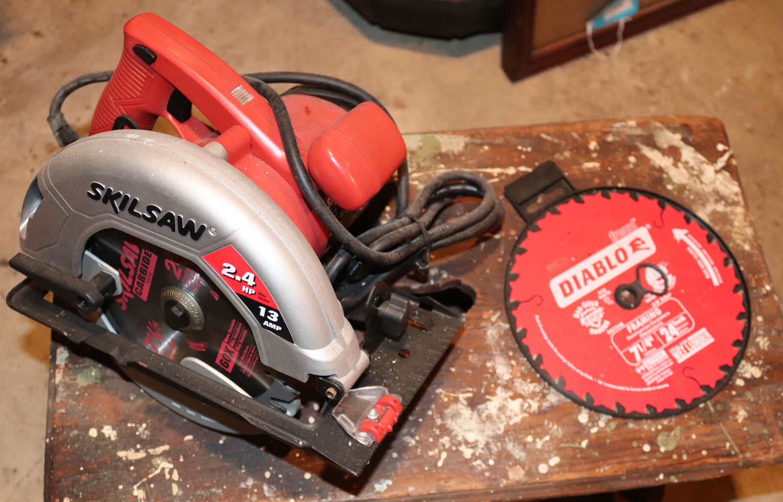SKILSAW: ELECTRIC SKILSAW - LIKE NEW WITH EXTRA BLADE DISCLAIMER: Pick up DATE: Saturday, July 17 from 10am to 2pm at the address of 161 Raritan River Rd, Califon, NJ