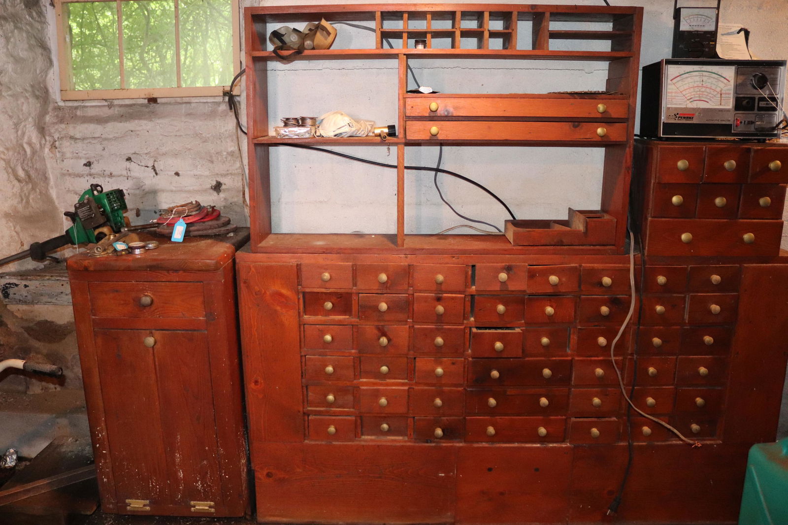 ANTIQUE PARTS CABINET AND CONTENTS (1 of 2)