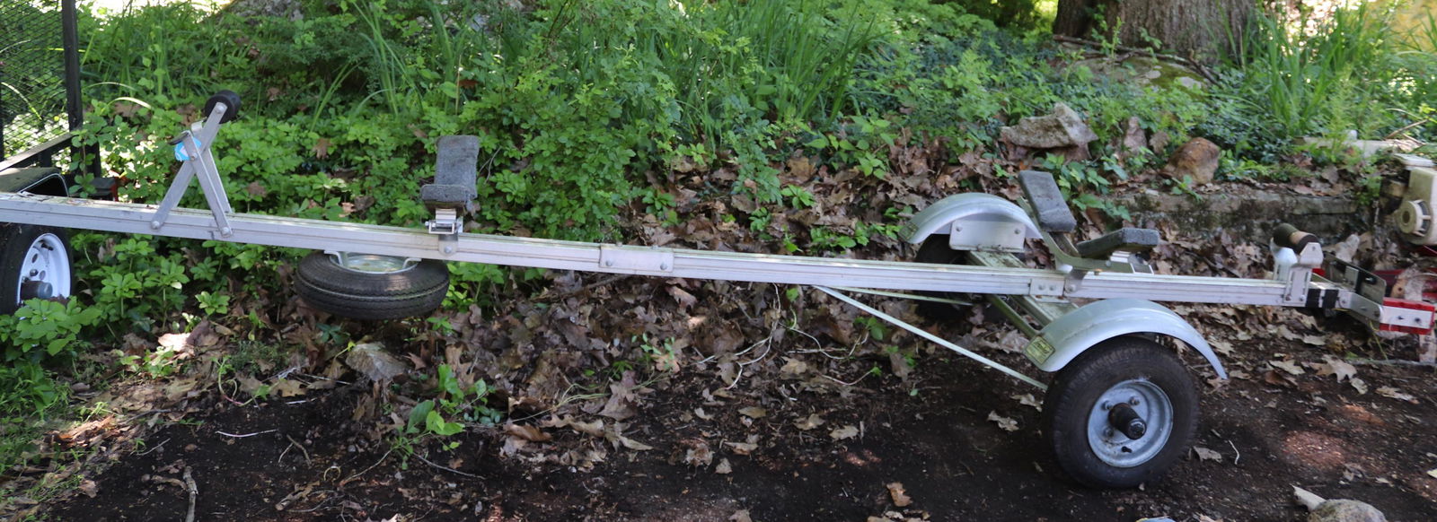 KAYAK TRAILER (1 of 2)