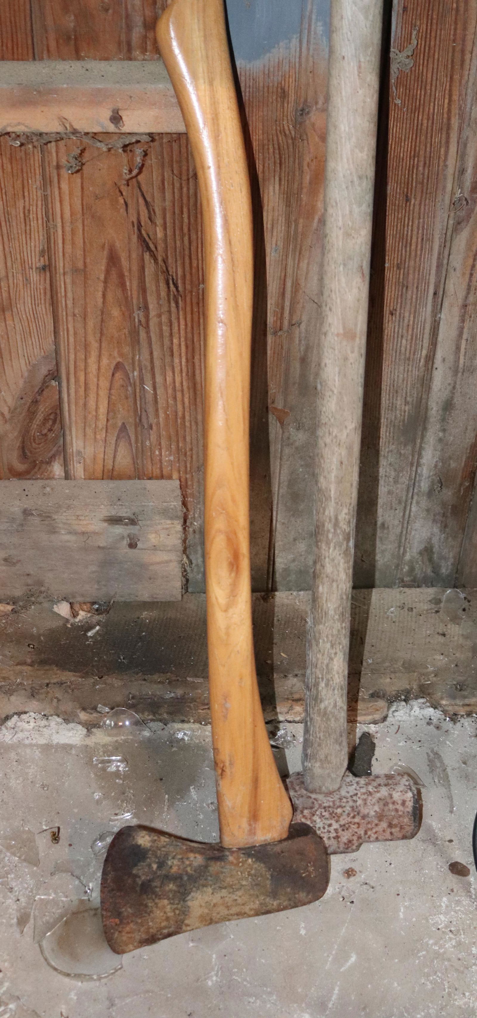 HAND TOOL LOT (1 of 1)