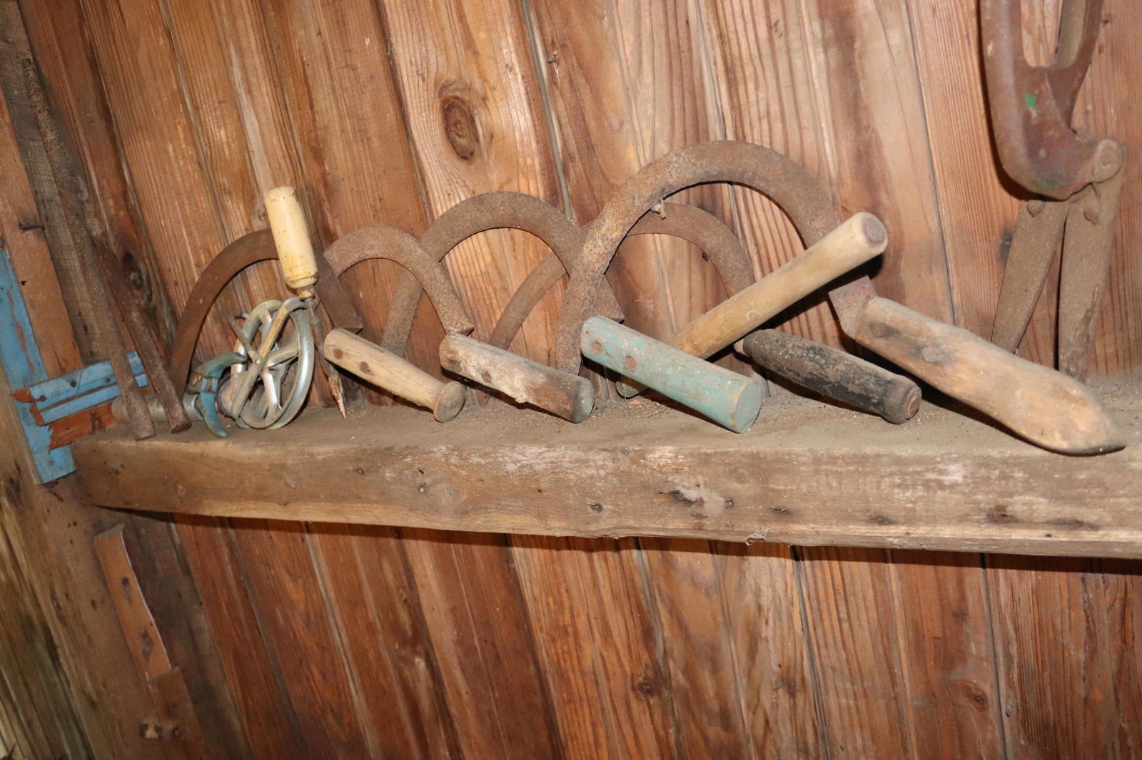 CONTENTS ON WALL (1 of 8)