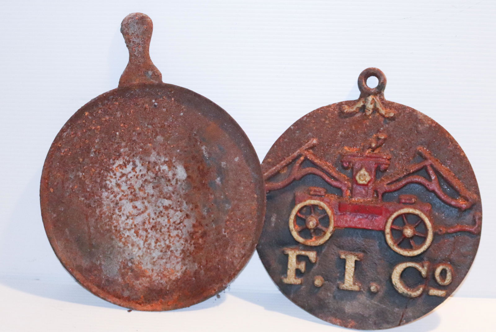 CAST IRON ITEMS (1 of 2)