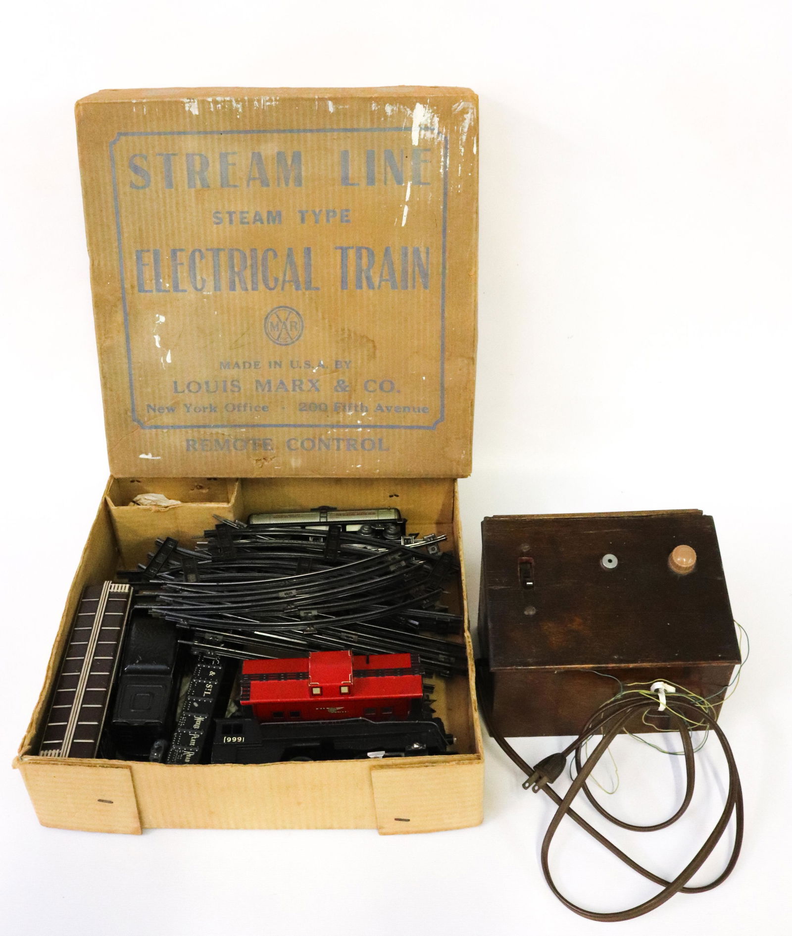 1940S MARX ELECTRIC TRAIN (1 of 4)