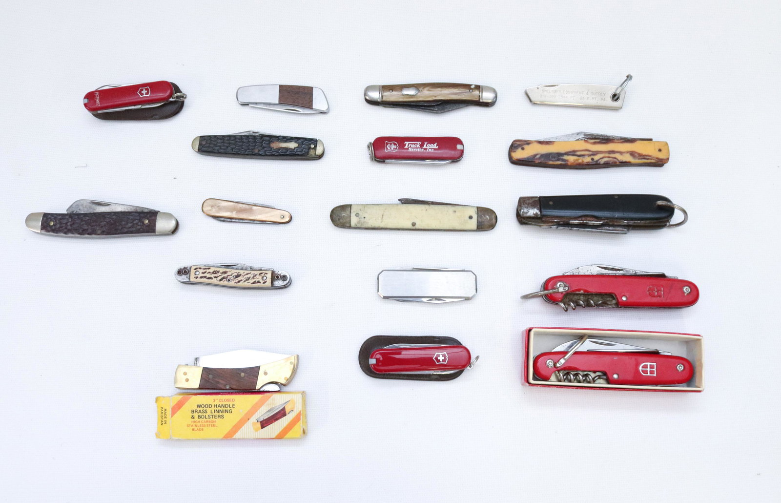 POCKET KNIFE LOT (1 of 2)