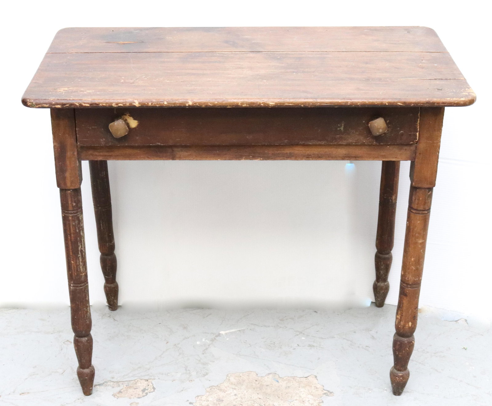 ONE DRAWER COUNTRY WORK TABLE: TURNED LEGS, SCRUBBED TOP SIZE: 29" X 34" X 18 1/2"
