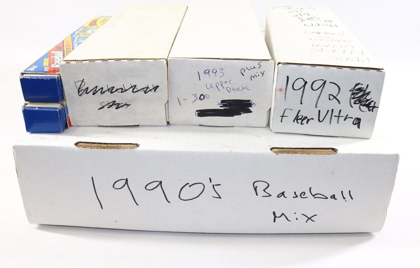 LOT OF 1990'S BASEBALL CARDS (1 of 6)