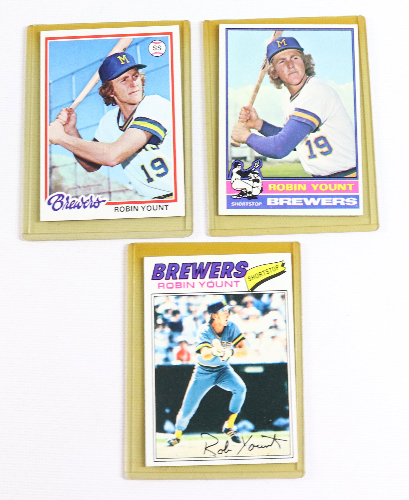 ROBIN YOUNT TOPPS BASEBALL CARD LOT (1 of 2)