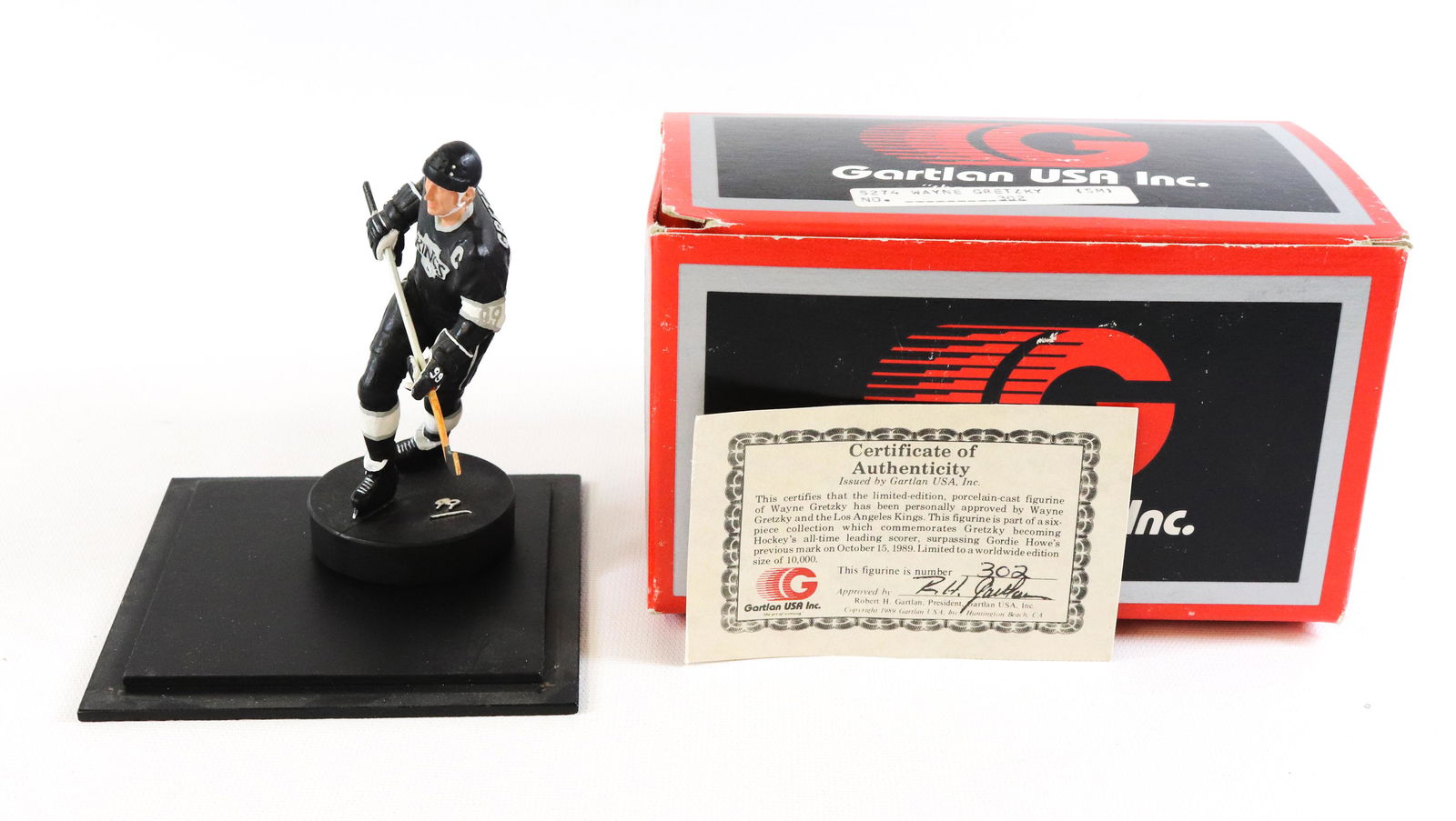 WAYNE GRETZKY GARTLAN HOCKEY FIGURE (1 of 3)