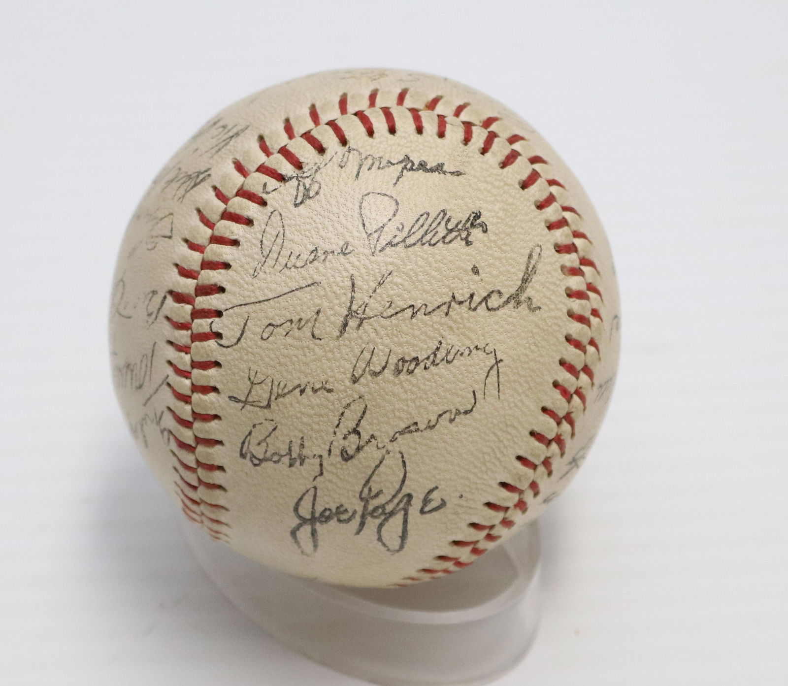 AUTOGRAPHED NEW YORK YANKEES BASEBALL (1 of 4)