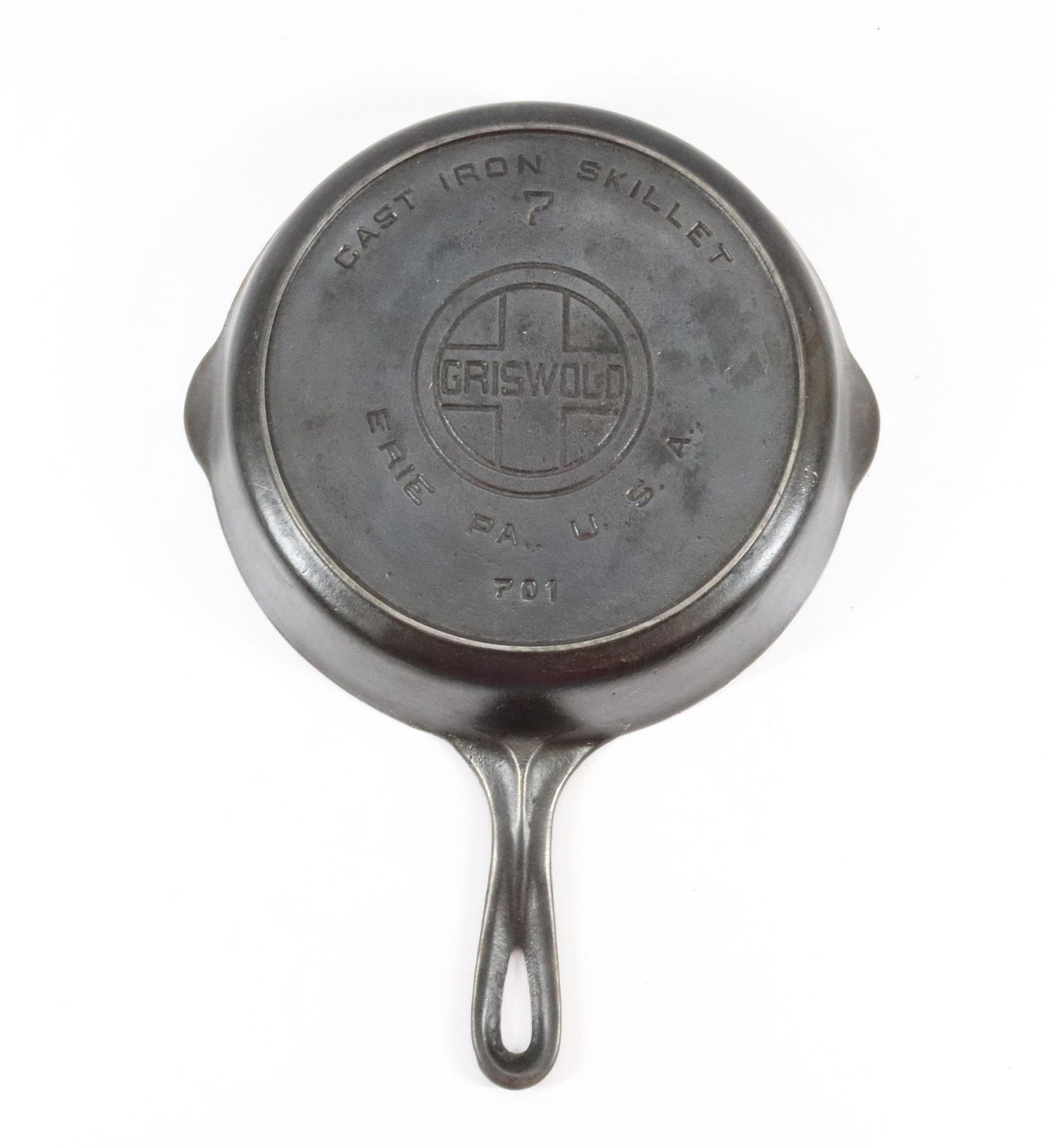 GRISWOLD #7 SKILLET: BLOCK LOGO AND HEAT RING Dimensions PLEASE READ BEFORE BIDDING – PICKUP FOR THIS AUCTION WILL NOT BE UNTIL THE WEEK OF OCTOBER 25TH. PICK-UP WILL BE FROM 9:00AM TILL 4:00PM – YOU MUST MAKE