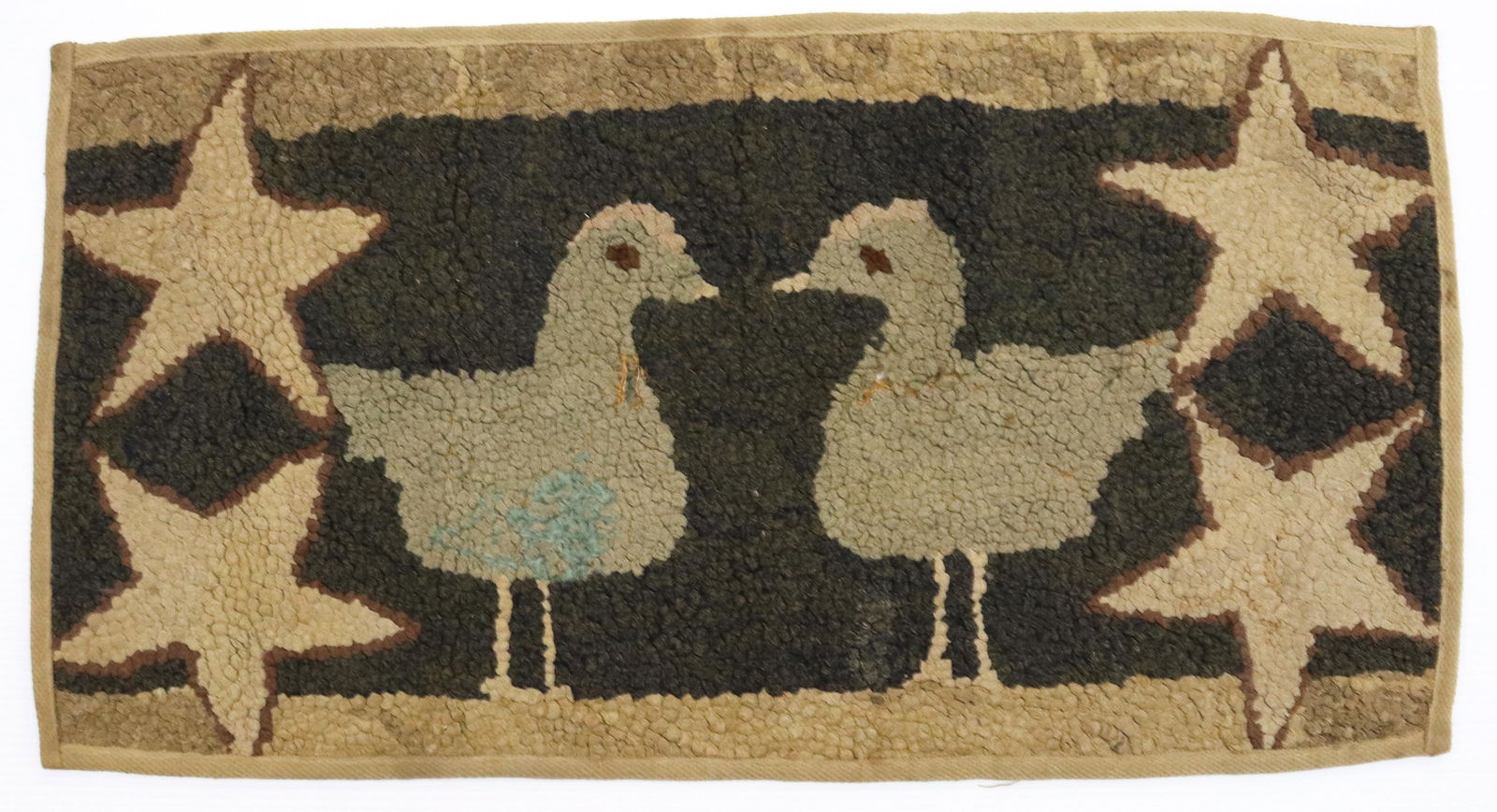 VINTAGE HOOKED RUG (1 of 3)