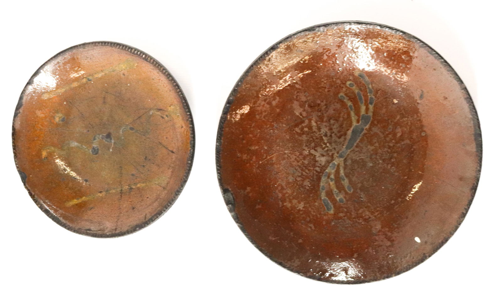 (2) REDWARE DECORATED PIE PLATES (1 of 4)