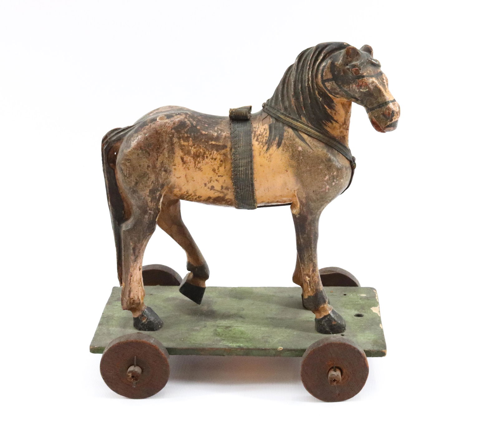 WOODEN HORSE PULL TOY (1 of 3)