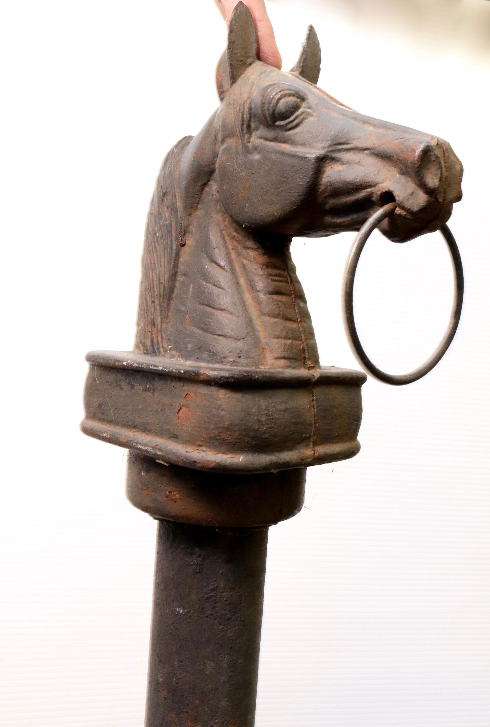CAST IRON HORSE HITCHING POST (1 of 3)