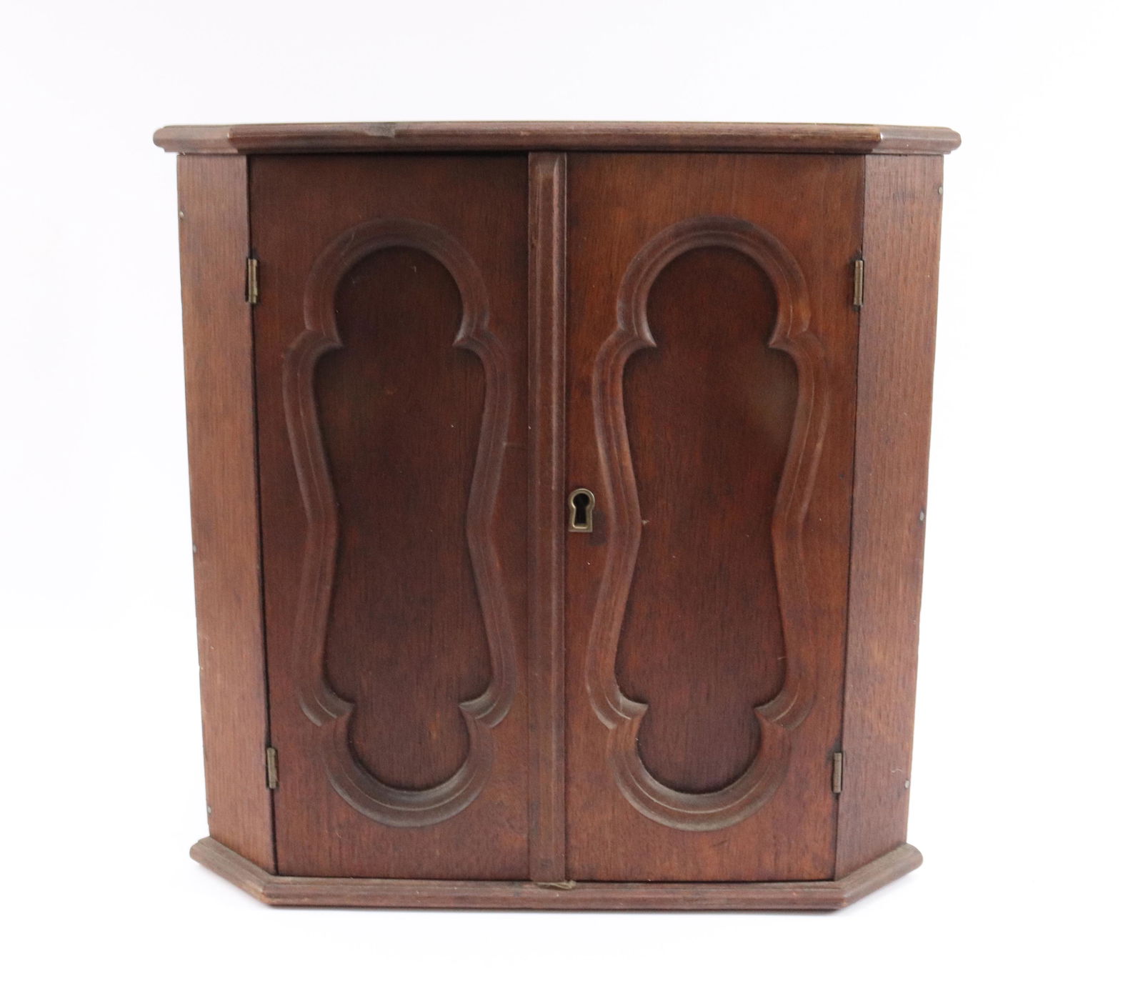 WALNUT HANGING CORNER CUPBOARD (1 of 4)