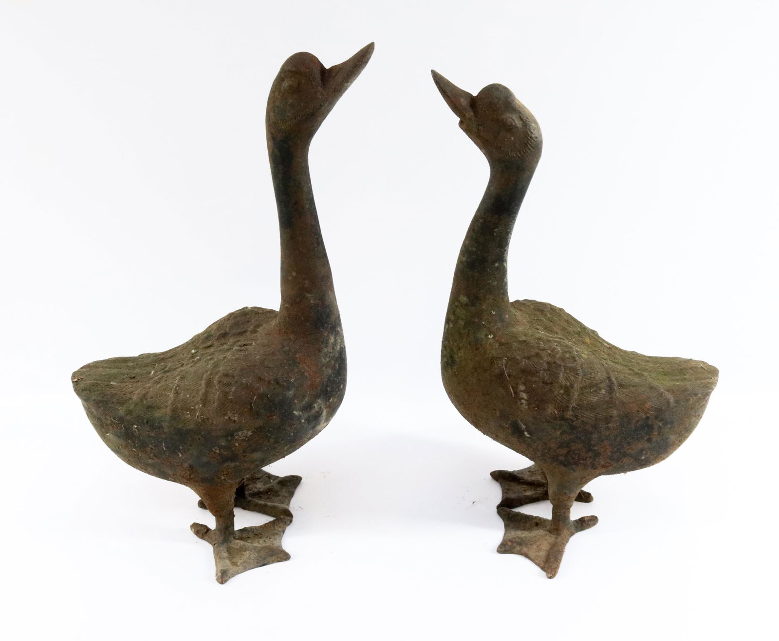 PAIR OF CAST IRON GARDEN GEESE (1 of 2)