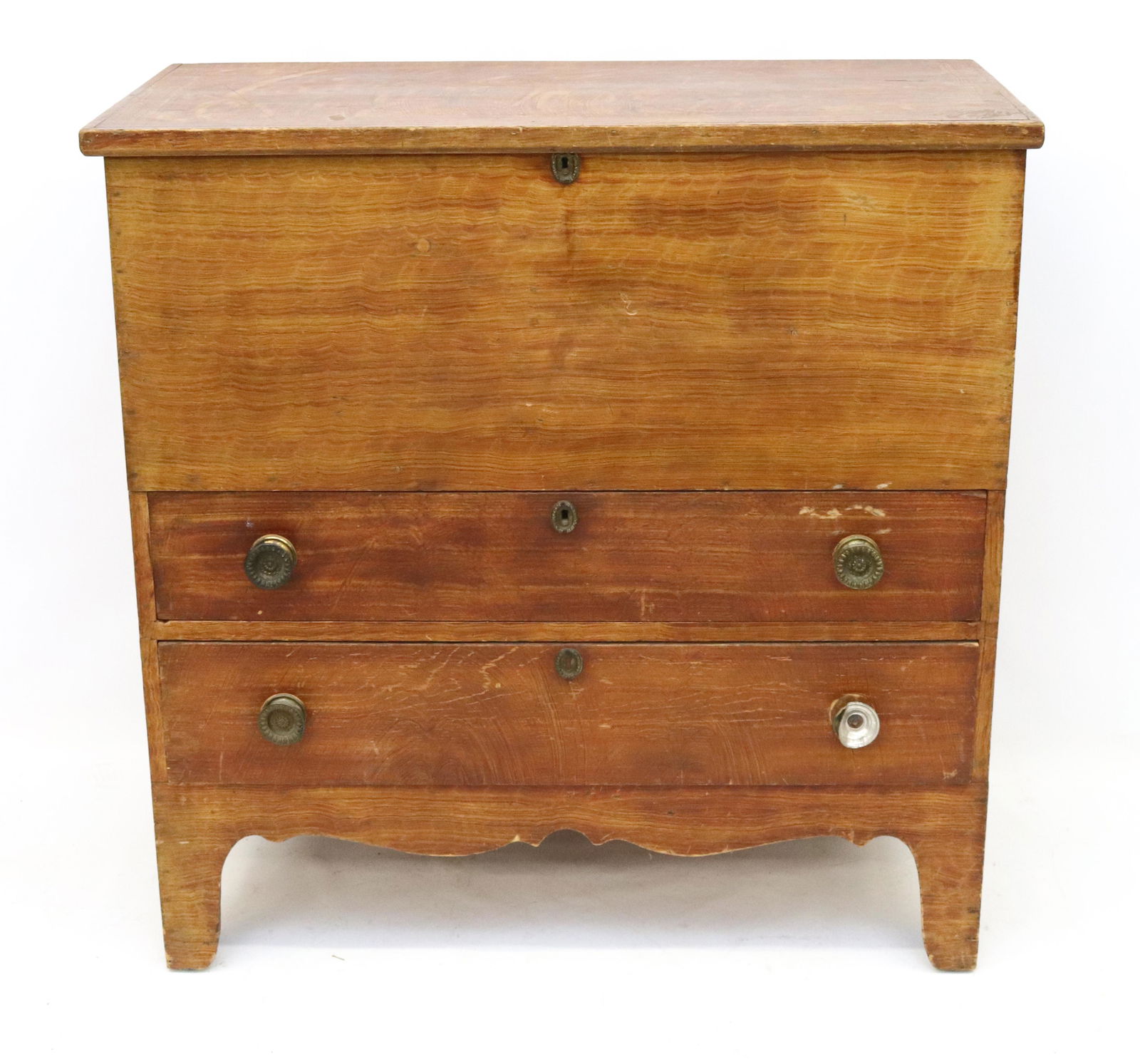 GRAIN PAINTED HIGH BLANKET CHEST (1 of 7)