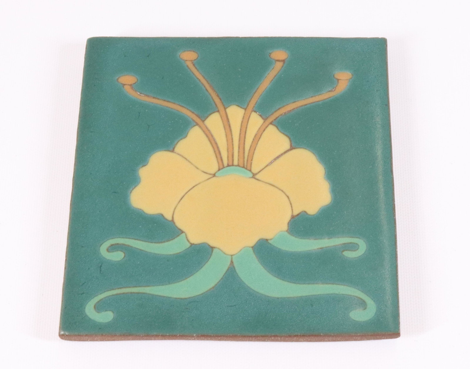 EARLY VAN BRIGGLE POTTERY TILE: FLORAL TILE SIZE: 6" X 6" PLEASE READ BEFORE BIDDING – PICKUP FOR THIS AUCTION WILL NOT BE UNTIL THE WEEK OF OCTOBER 25TH. PICK-UP WILL BE FROM 9:00AM TILL 4:00PM – YOU MUST MAKE AN APPOINTMENT. A