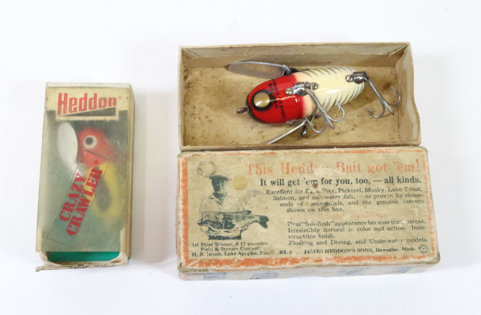 ANTIQUE FISHING LURES AND BOXES LOT: (2) INCLUDING - HEDDON CRAZY CRAWLER AND HEDDON CRAZY CRAWLER IN FLAD=TAIL JR BOX