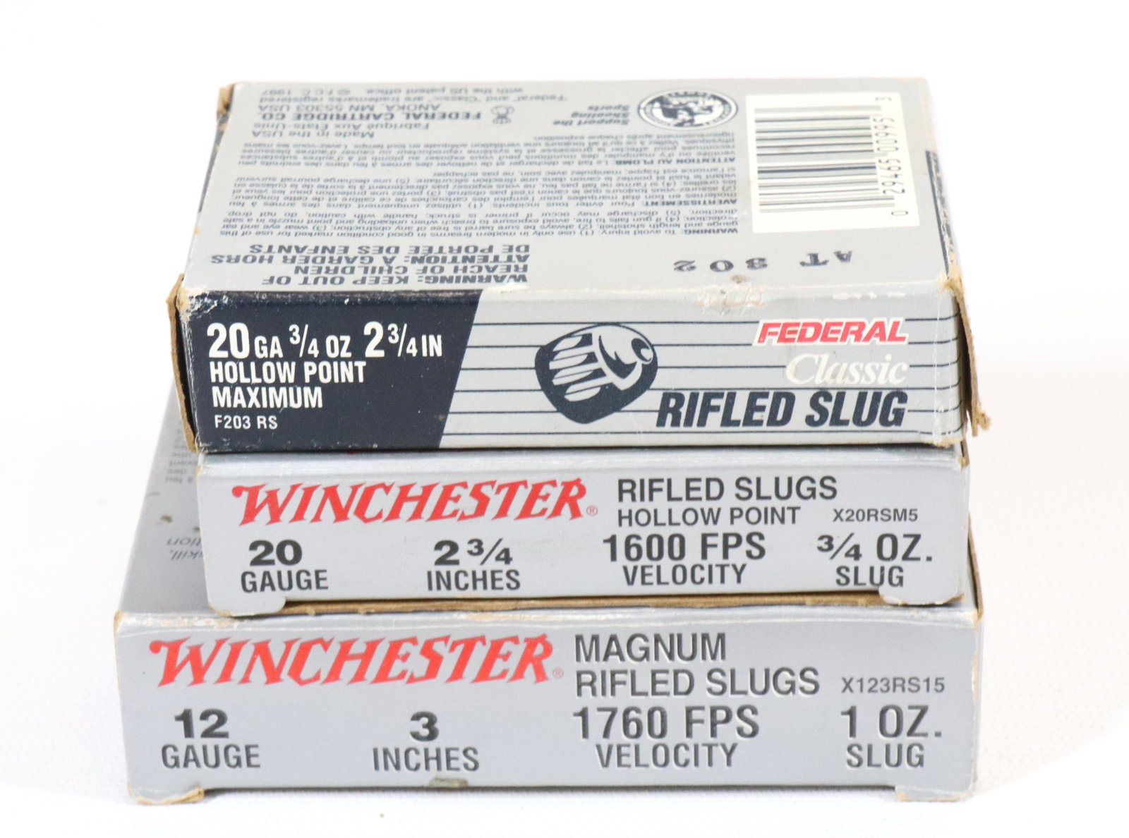GROUP LOT OF 12 AND 20 GAUGE AMMO: (5) WINCHESTER 12 GAUGE, (5) WINCHESTER 20 GAUGE AND (5) FEDERAL 20 GAUGE SLUGS