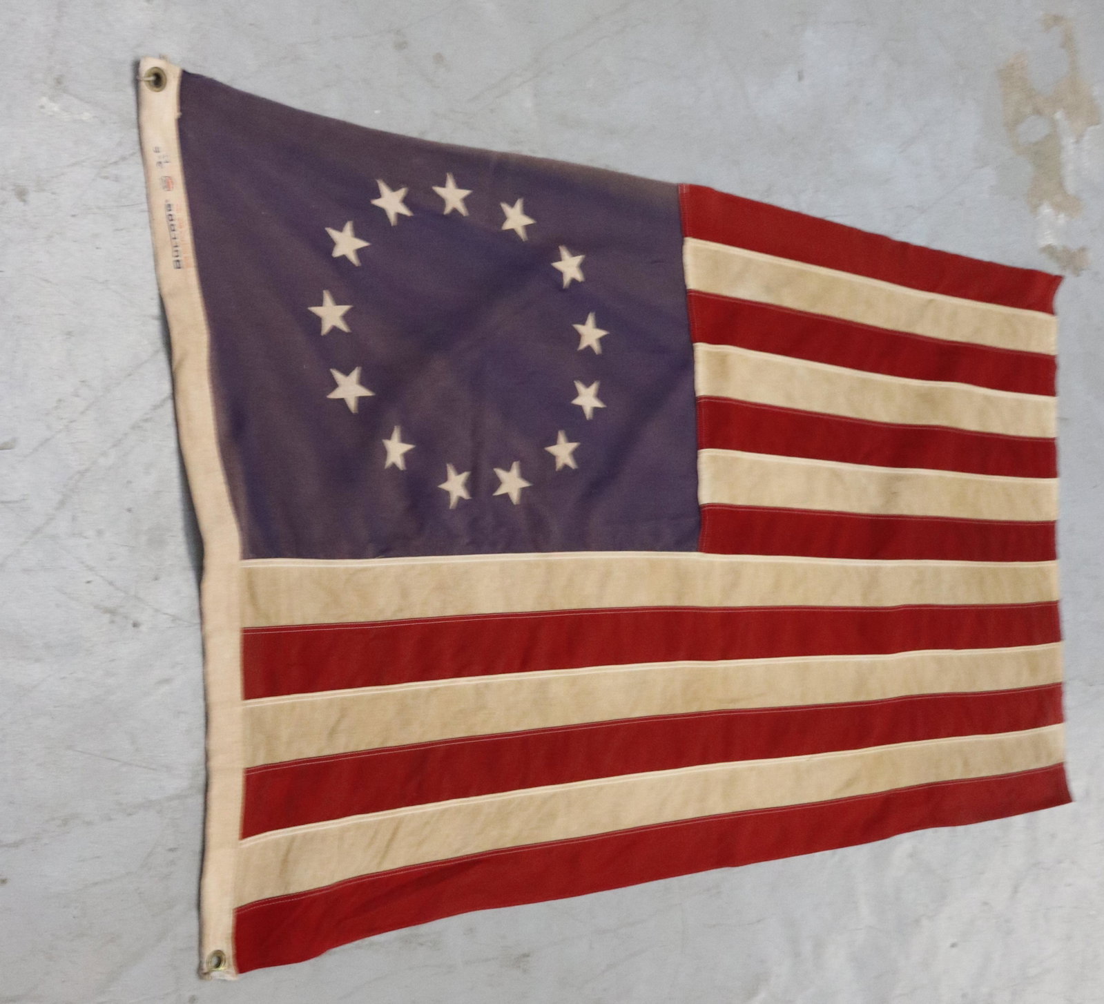 VINTAGE BICENTENNIAL FLAG: MRKD. BULLDOG COTTON BUNTING SIZE: 3' X 5'