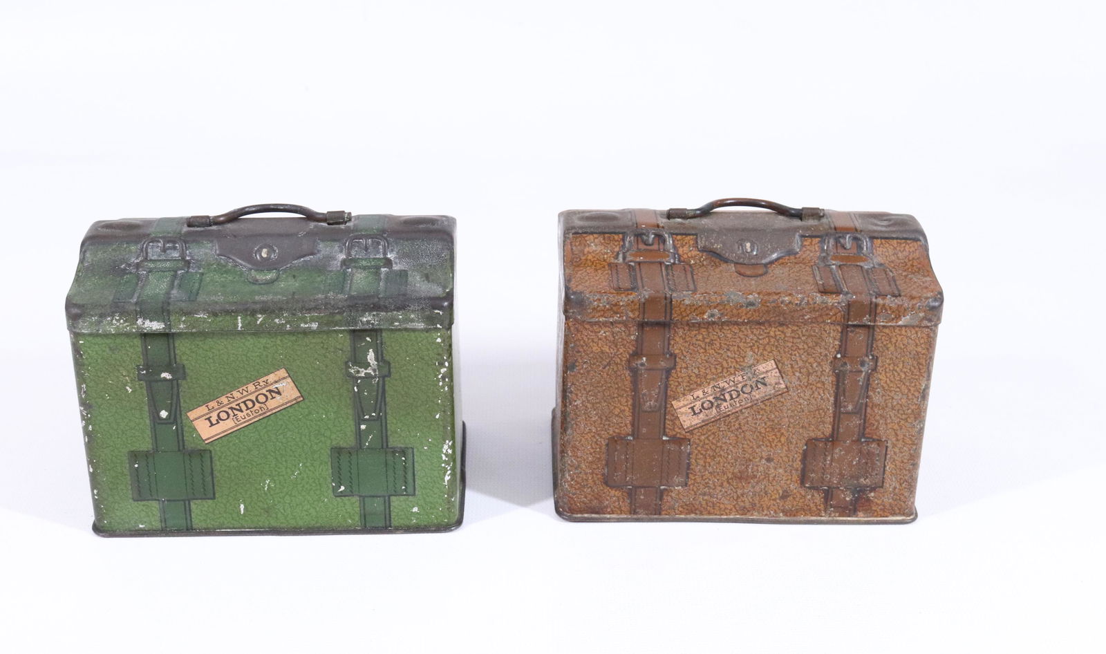 (2) CARR & CO. TRAVEL TRUNK BISCUIT TINS (1 of 4)