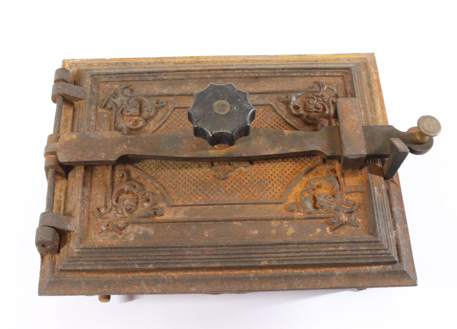 CAST IRON HINGED DOOR (1 of 3)