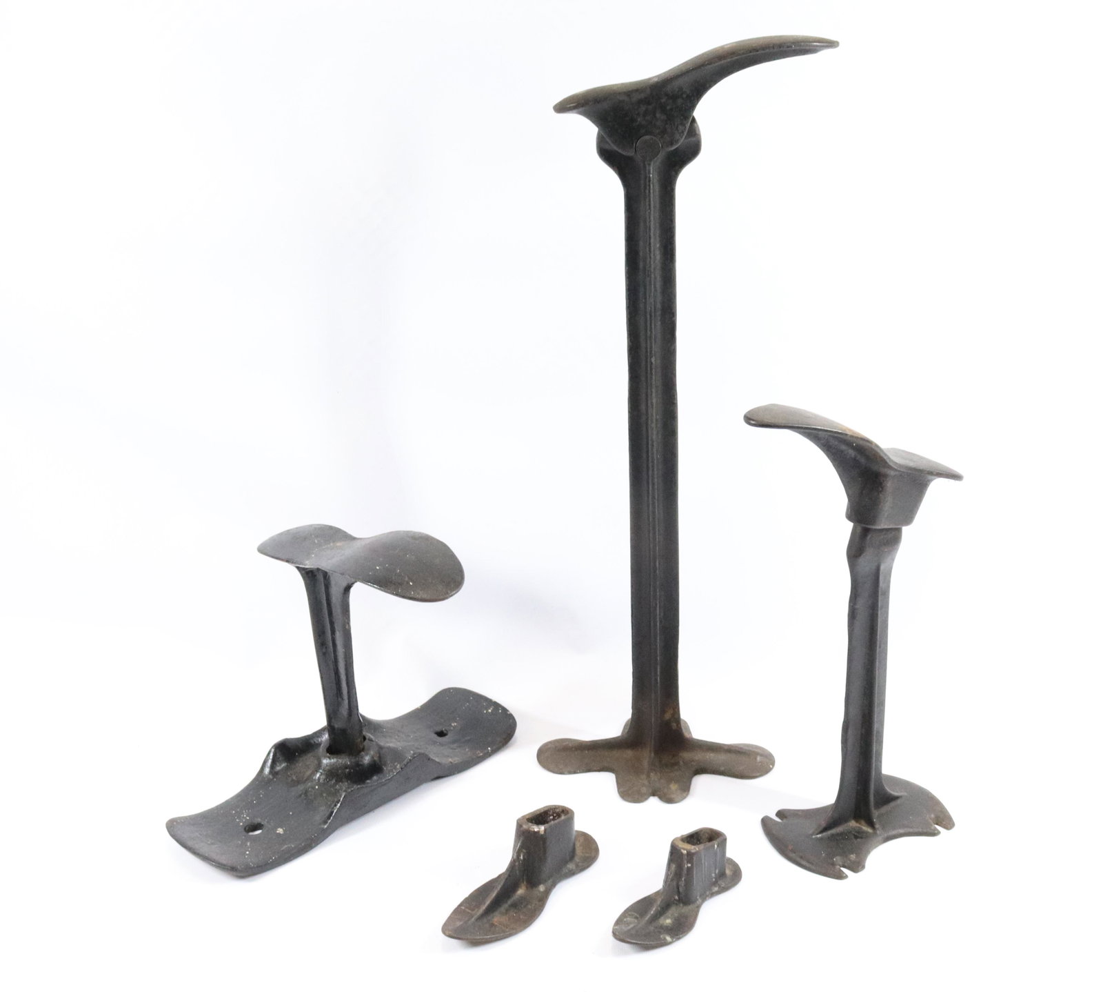 CAST IRON SHOE LATHES: EIGHT PIECES. LARGEST MRKD. ENTERPRISE PAT'D 1895 Dimensions: LARGEST 22" L Terms: Hartzell's Auction Gallery will handle most of the shipping in-house. WE do reserve the right to not ship some large