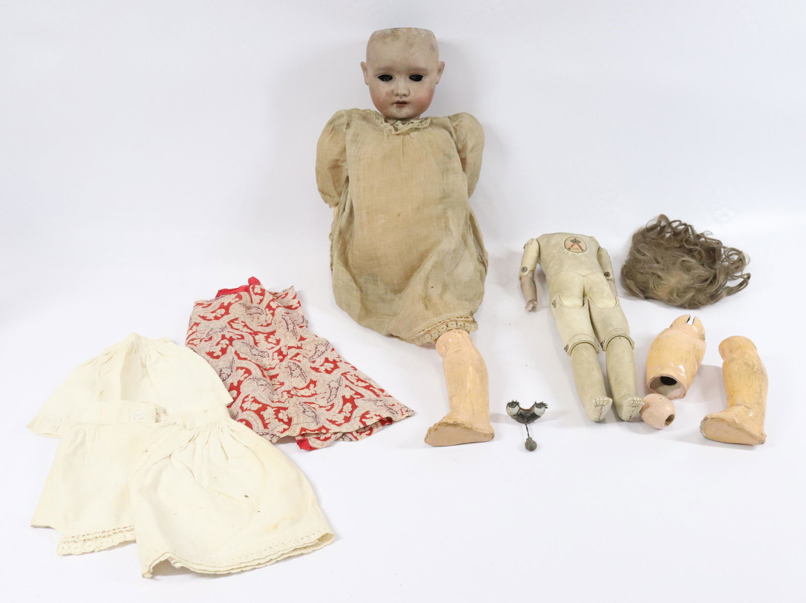 (2) ANTIQUE GERMAN DOLLS (1 of 4)