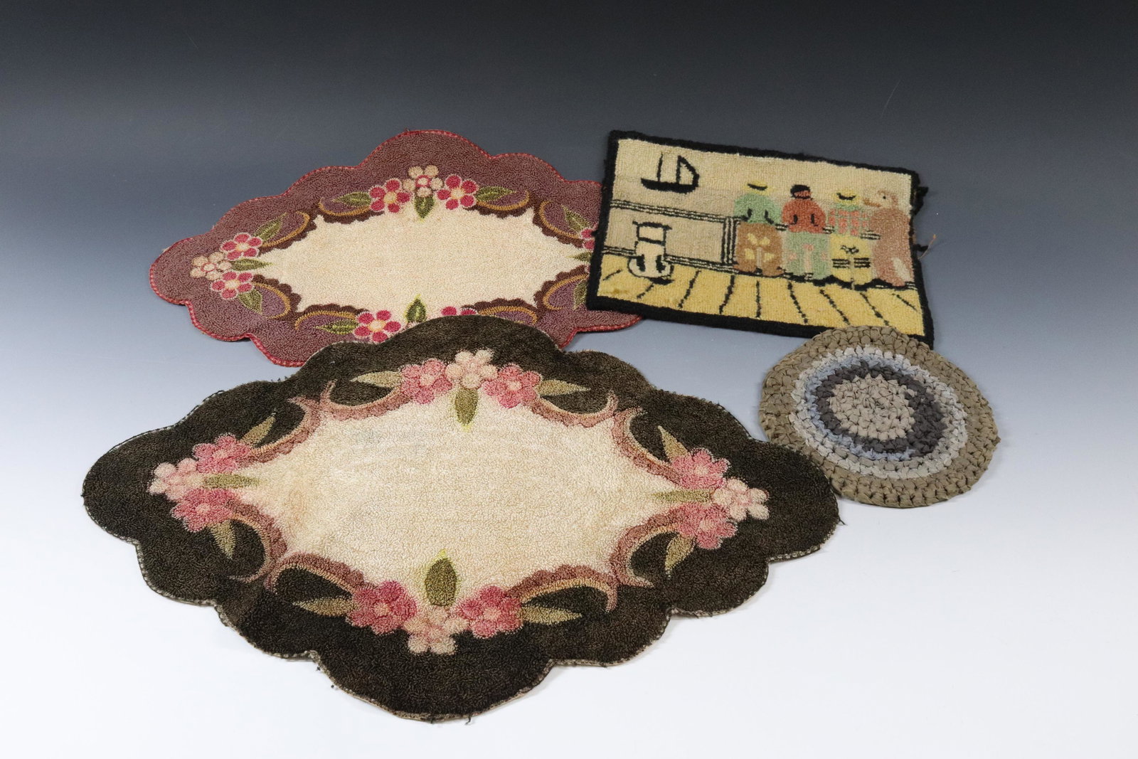 (4) MINIATURE VINTAGE MATS (1 of 2)