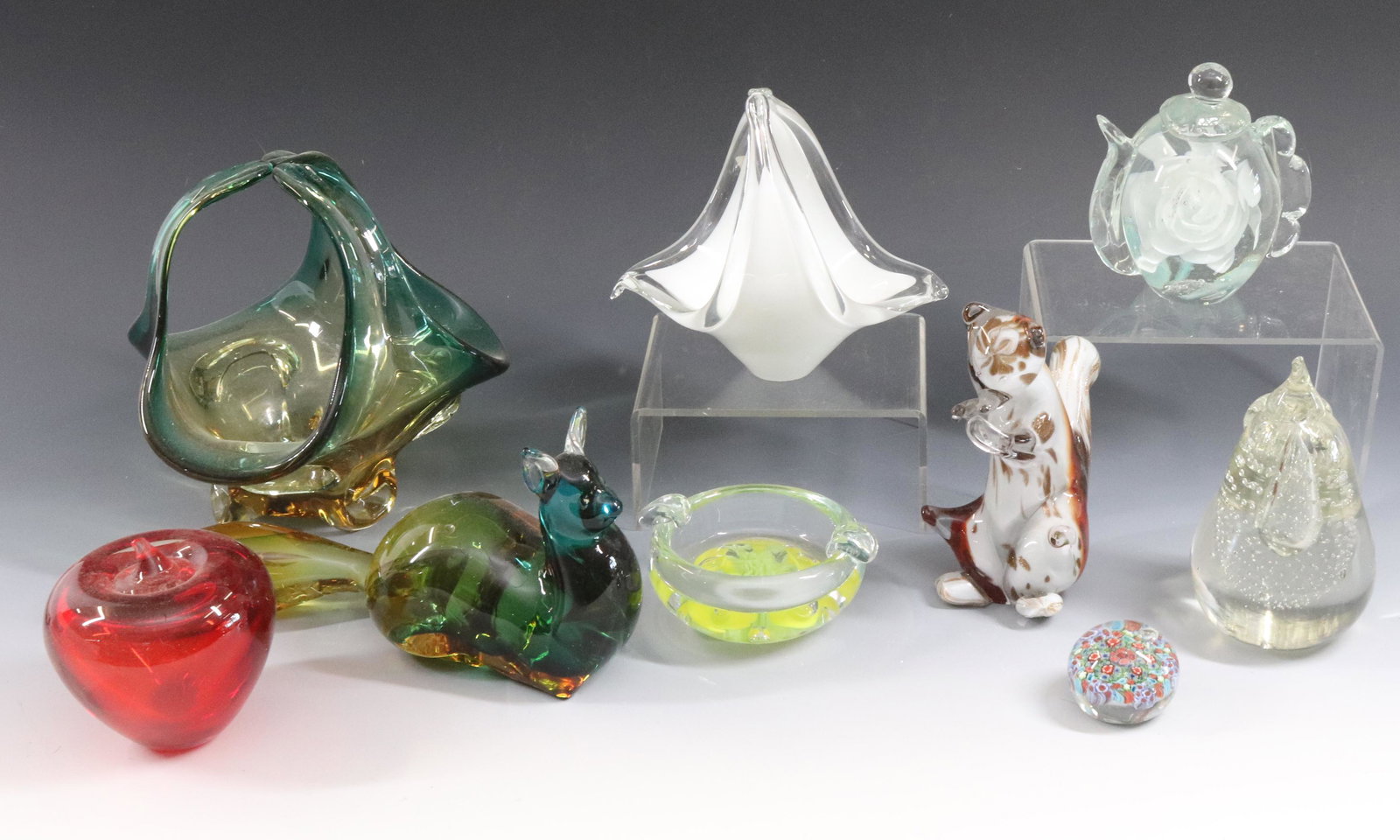 GROUP LOT OF BLOWN GLASS FIGURES AND PAPERWEIGHTS (1 of 4)