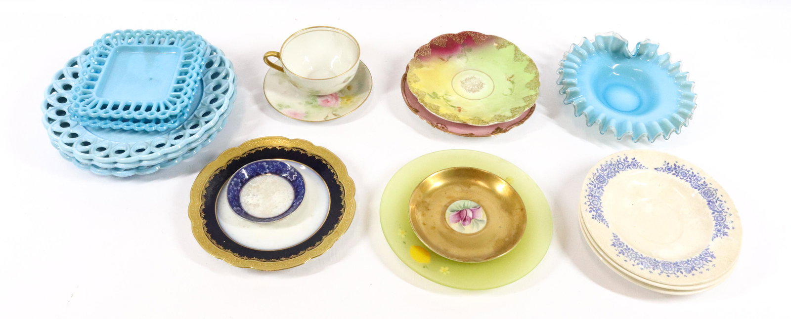 BOX LOT OF ATTIC FINDS (1 of 1)